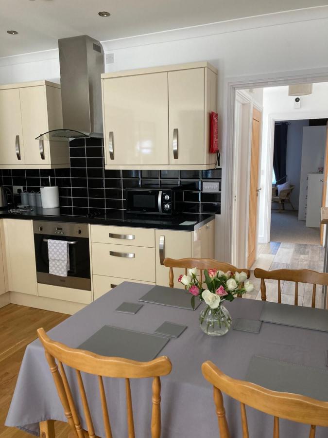 Вилла Woodlands Court Holiday Retreat Paulton Экстерьер фото