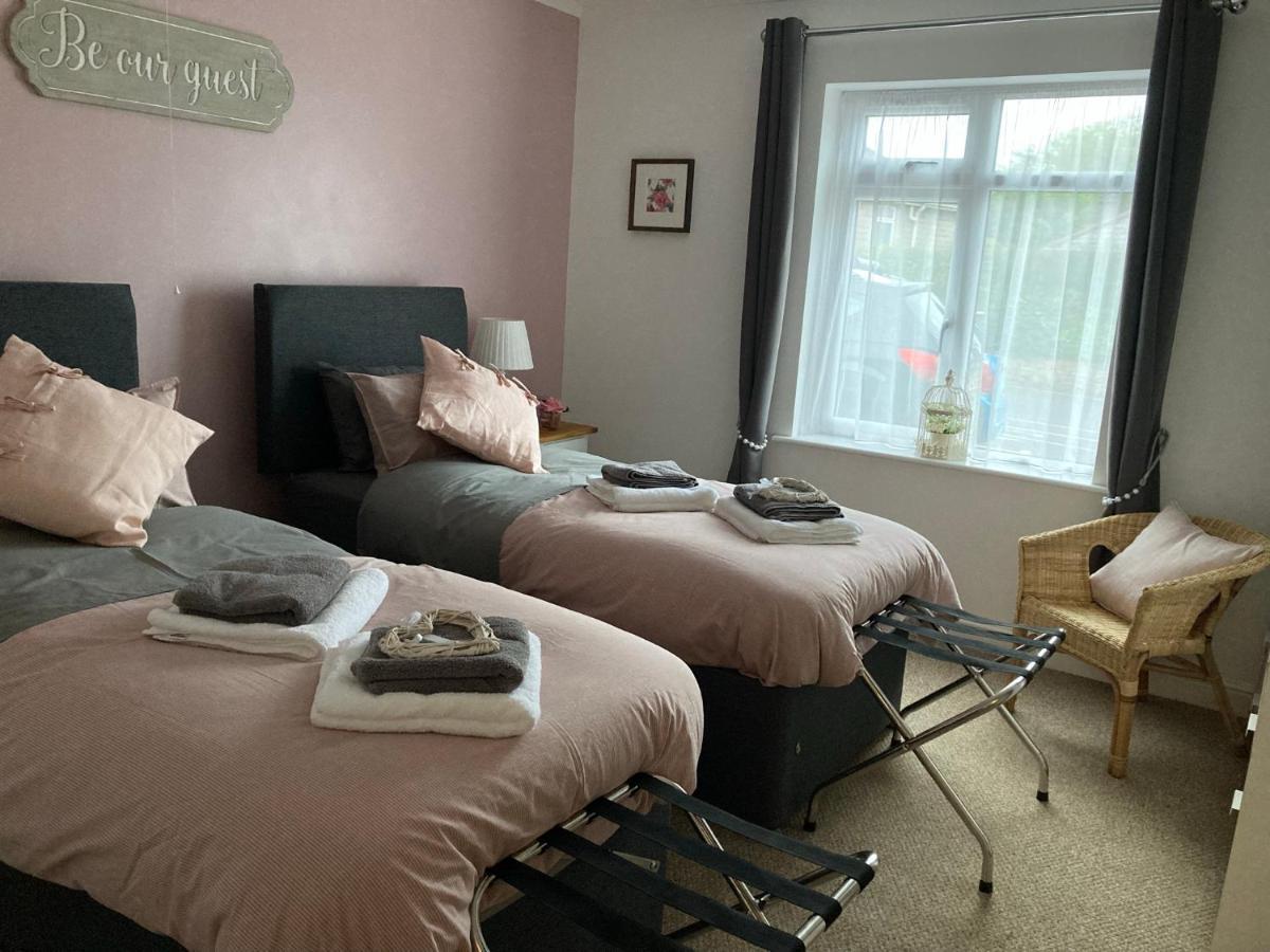 Вилла Woodlands Court Holiday Retreat Paulton Экстерьер фото